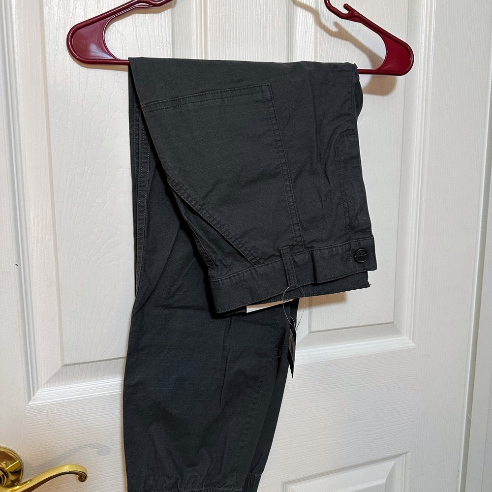 Women’s Eddie Bauer 10P Charcoal Gray Jogger - Picture 4 of 6